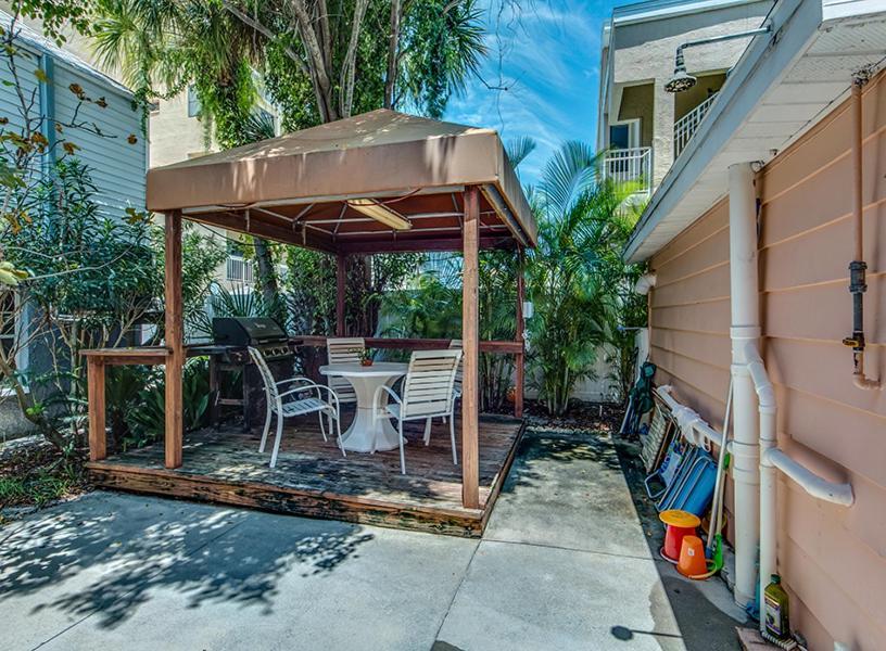 Beachcomber Beach House - Steps To The Sands クリアウォーター・ビーチ エクステリア 写真
